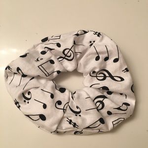 Black & White Music Note Scrunchies
